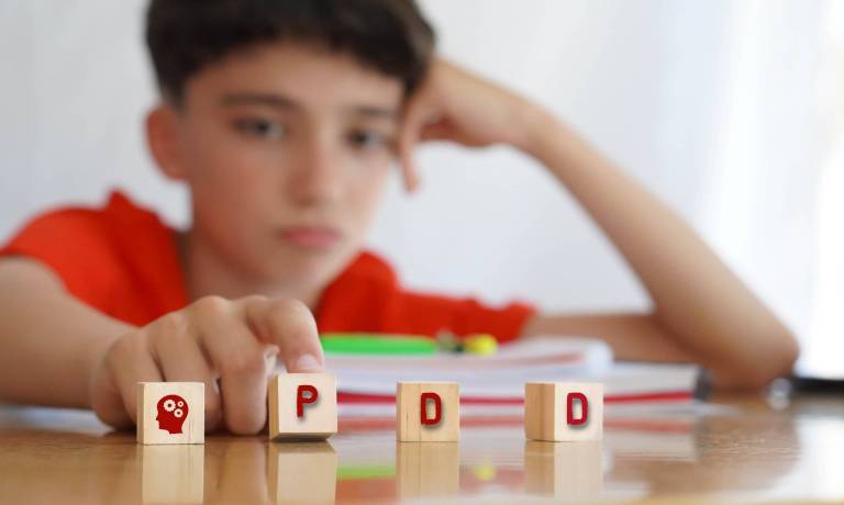 Jak terapia pedagogiczna wspiera rozwój dziecka w trudnościach